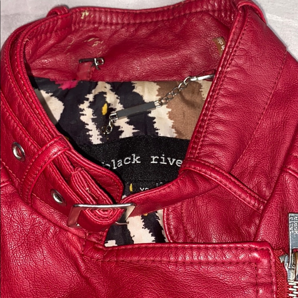 Red leather jacket - Picture 4 of 10